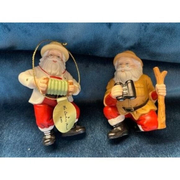 The Danbury Mint Christmas Decorations 2 Santa in ITALY figurines 3/4" - Picture 2 of 10